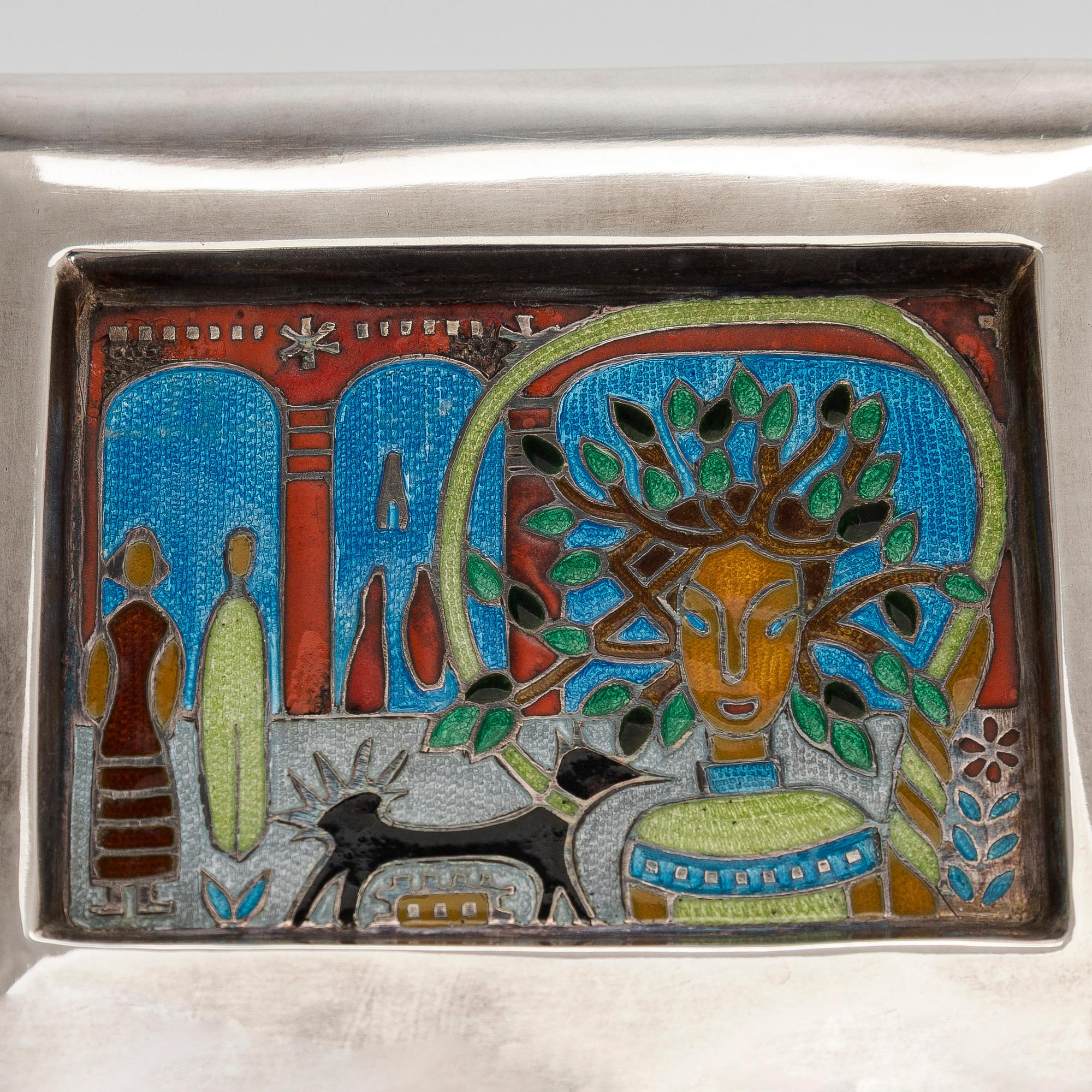 Kirsti Ilvessalo, A silver and enamel box and powder compact, Tillander Helsinki 1950–1951.