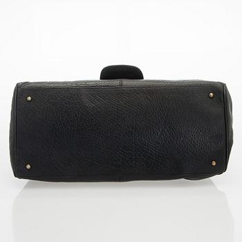 Max Mara, a leather handbag.