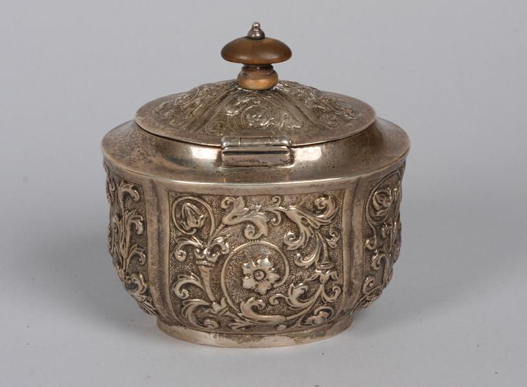 SOCKERSKÅL, silver, England, London 1887.