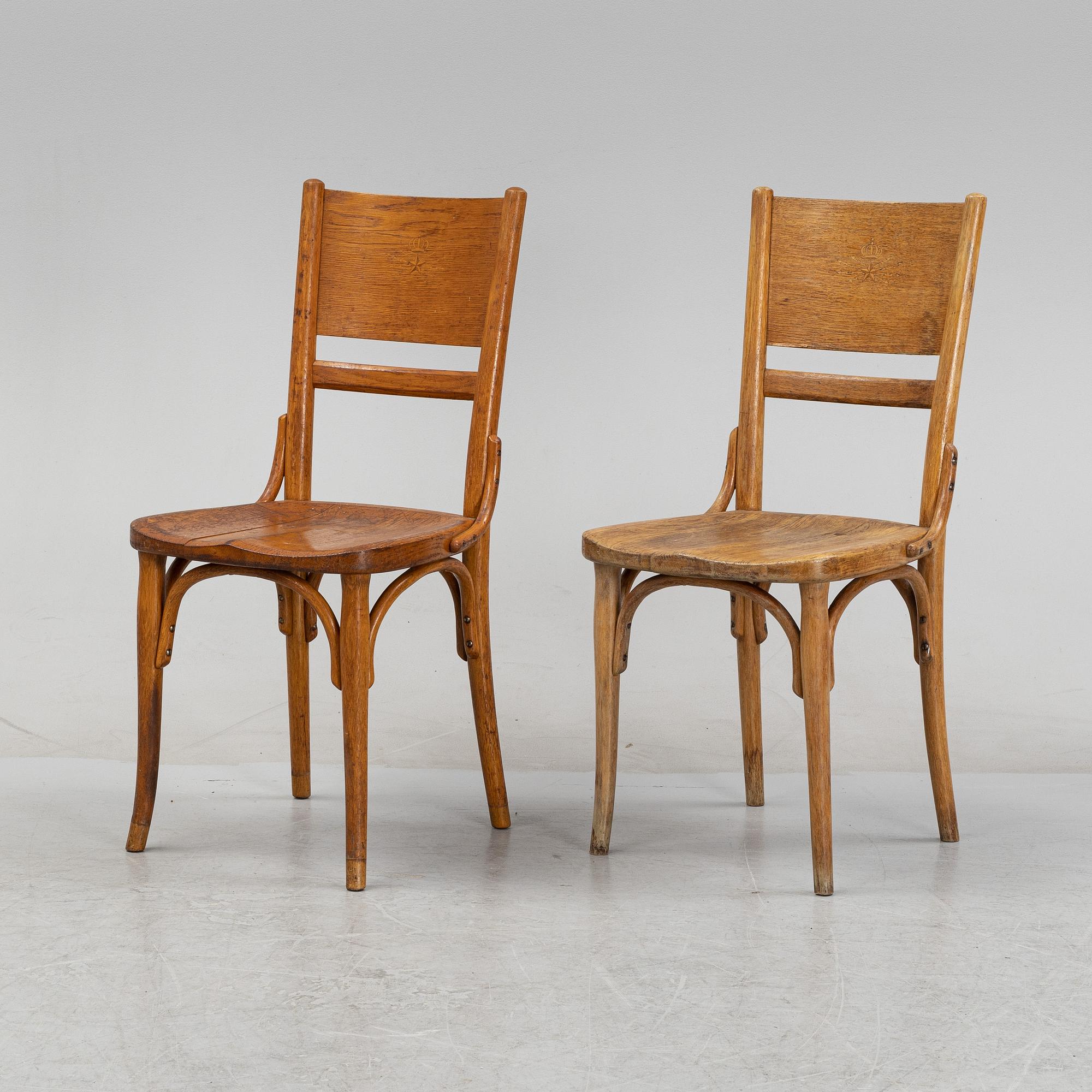 A pair of oak and beech chairs, Gemla, Diö, first half of the 20th Century.