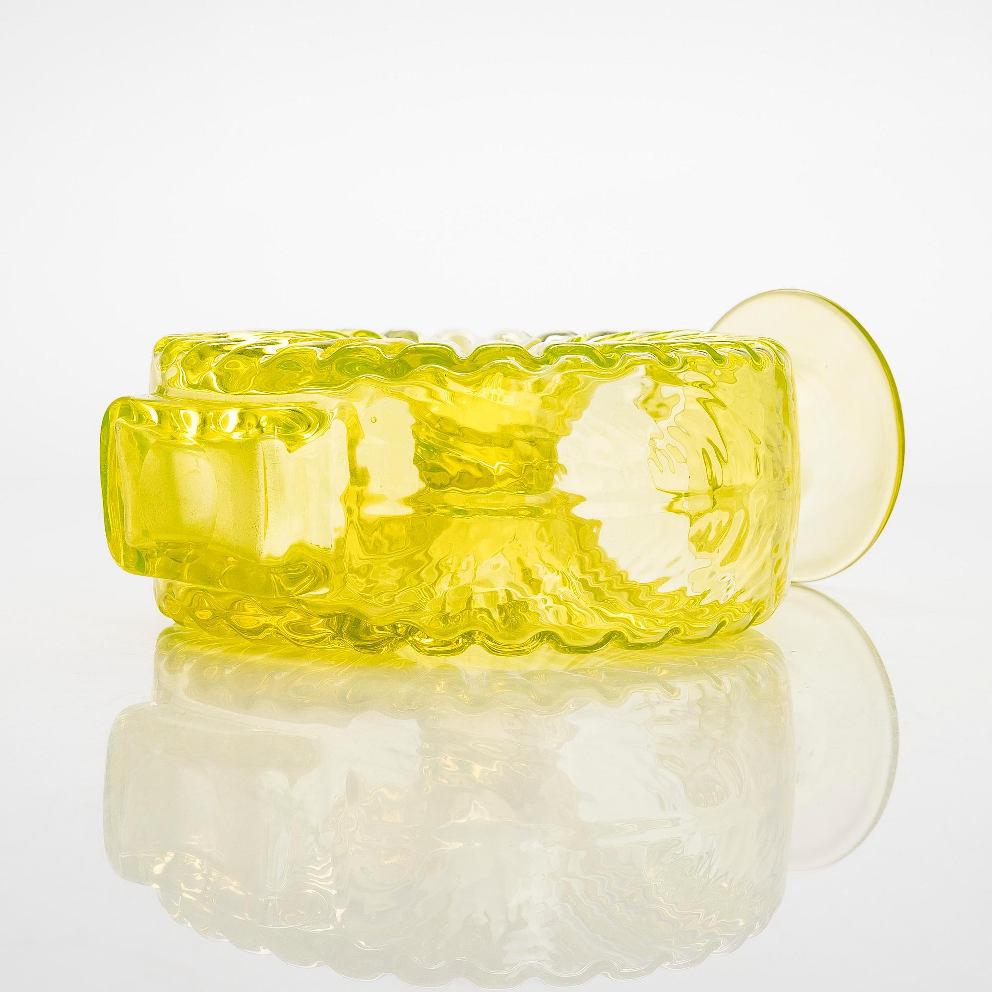 Helena Tynell, a 'Solflaskan' for Riihimäki Glassworks, Finland. In production 1964-1974.