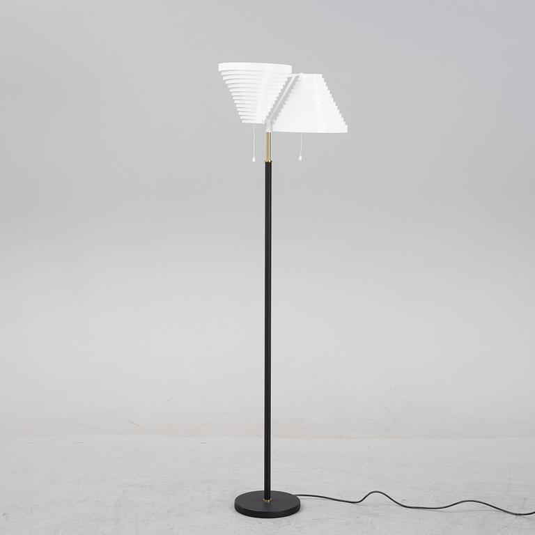 Alvar Aalto, a model 'A810', Artek.