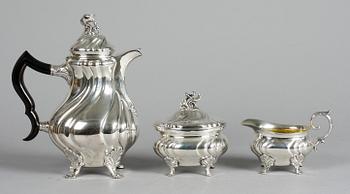 KAFFESERVIS, 3 delar, silver, C.G. Hallberg. 1950-tal. Tot 1330 g.