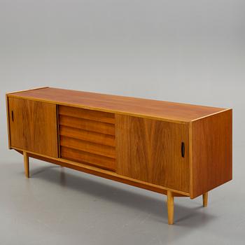 SIDEBOARD, "Trio", Nils Jonsson, Troeds, 1900-talets andra hälft.