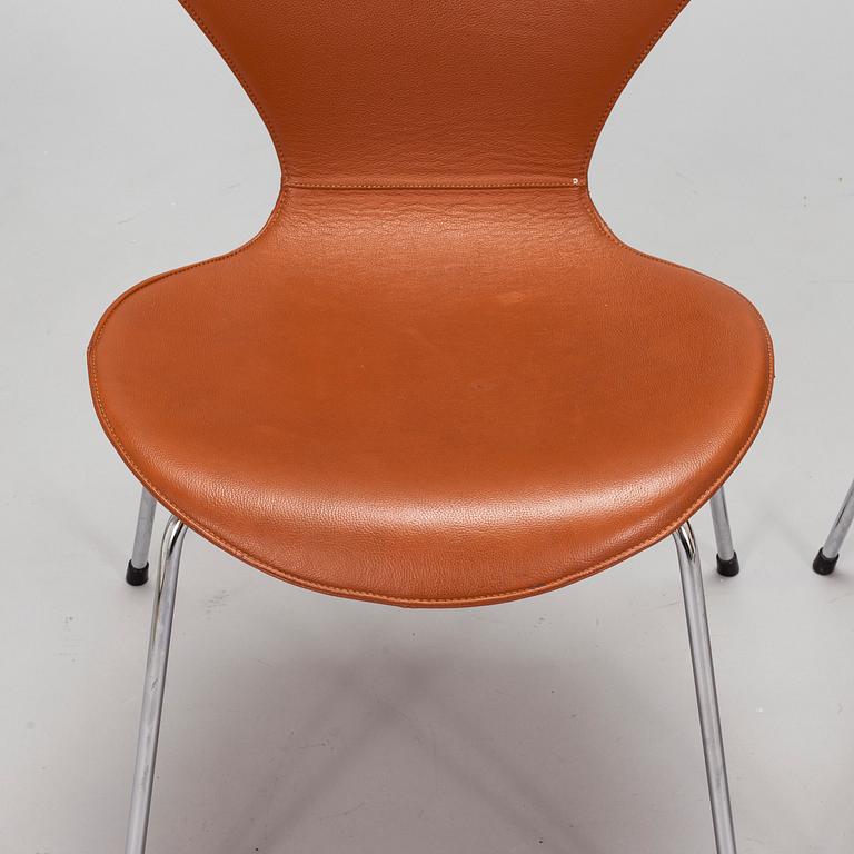 Arne Jacobsen, tuoleja, 6 kpl, "Sjuan", Fritz Hansen, Tanska.