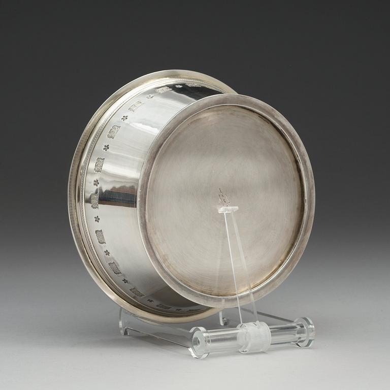 A Wiwen Nilsson 'Byzantine' sterling bowl, Lund 1947.