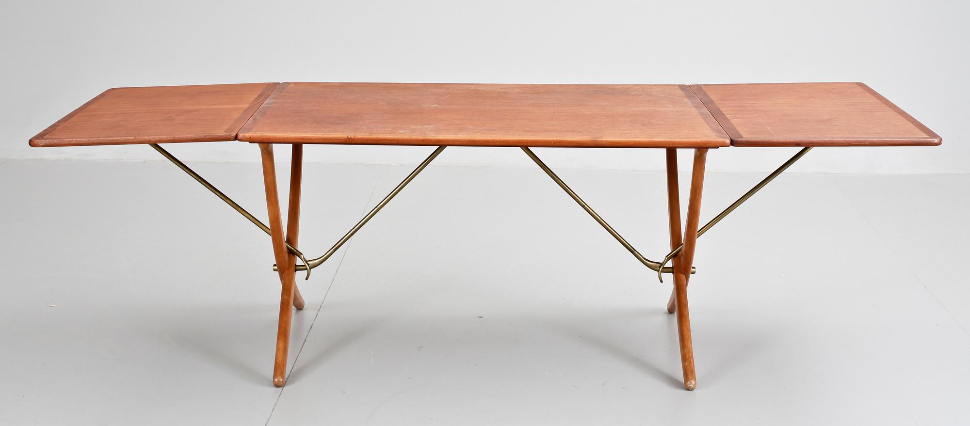 MATBORD, med klaffar, Hans J Wegner för Andreas Tuck, Danmark.