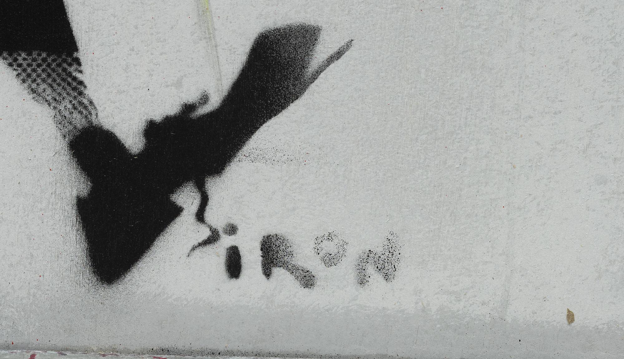 Iron, "Vildhjärta röd".