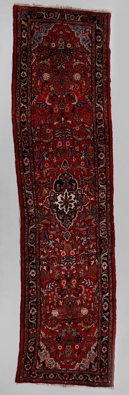 GALLERIMATTA, orientalisk, ca 285 x 74 cm.
