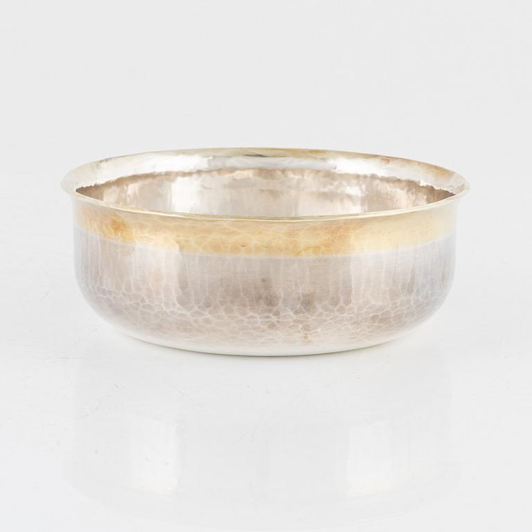 A silver bowl, Bengt Liljedahl Formgivare & Silversmed, Stockholm, Sweden, 2009.