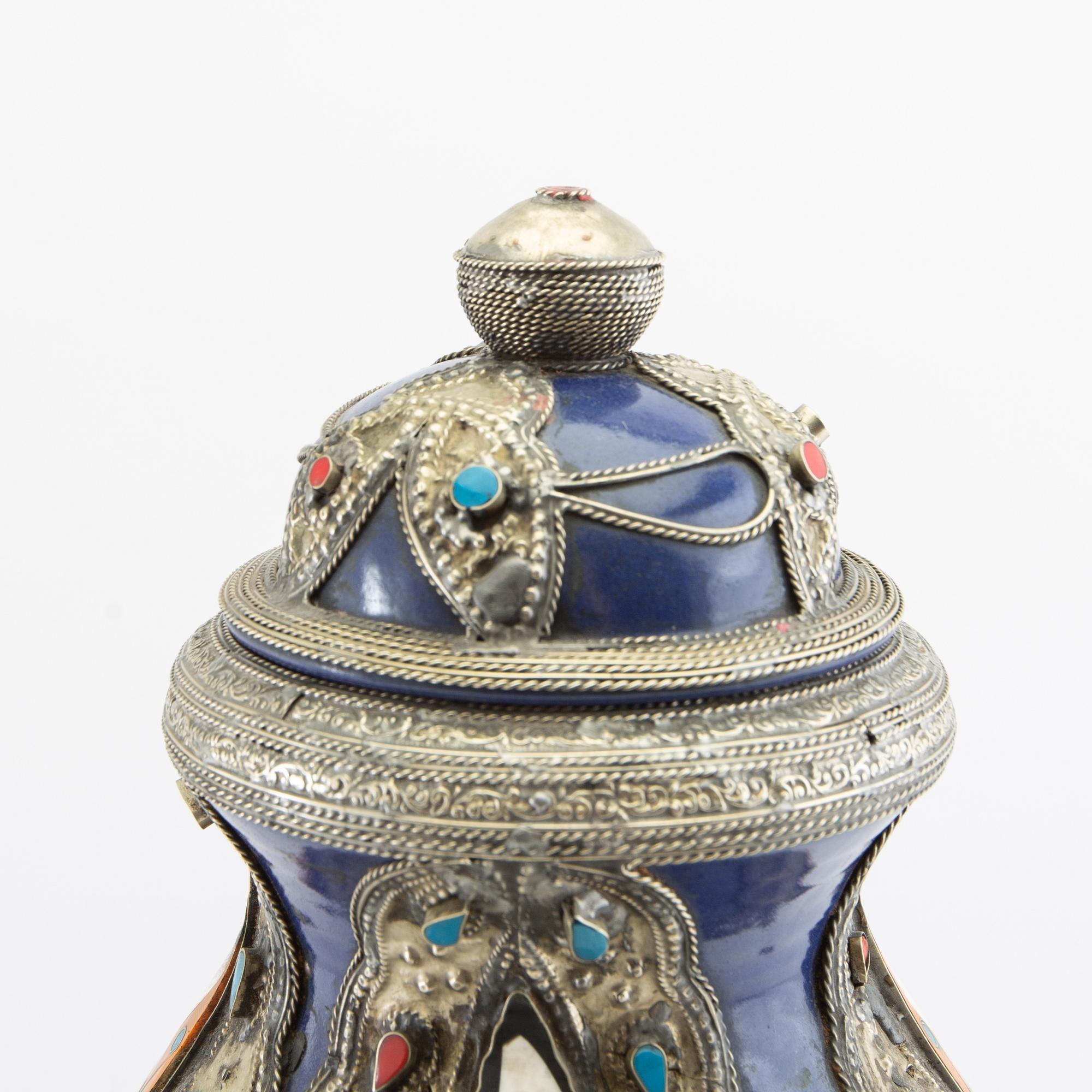 Urn with lid, Morocco (?), 20th century.