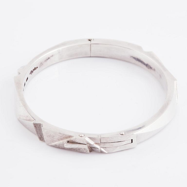 Rey Urban, armring sterlingsilver, Stockholm 1975.