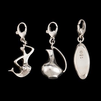 GEORG JENSEN, armband med tre berlocker, sterling silver, efter 1945.