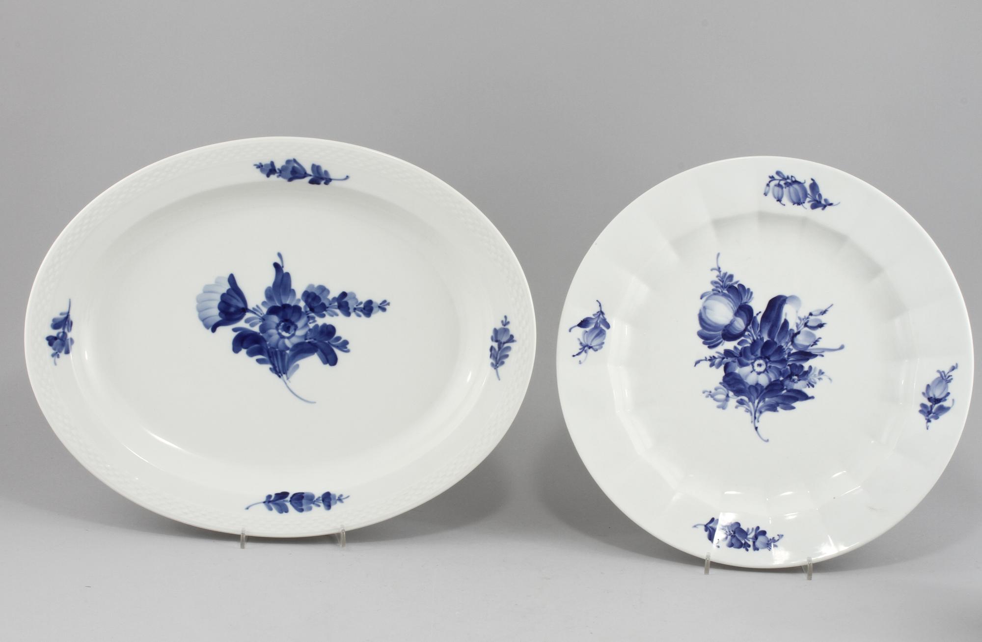 PARTI PORSLIN, 5 delar, "Blå Blomst", Royal Copenhagen, 1900-talets andra hälft.
