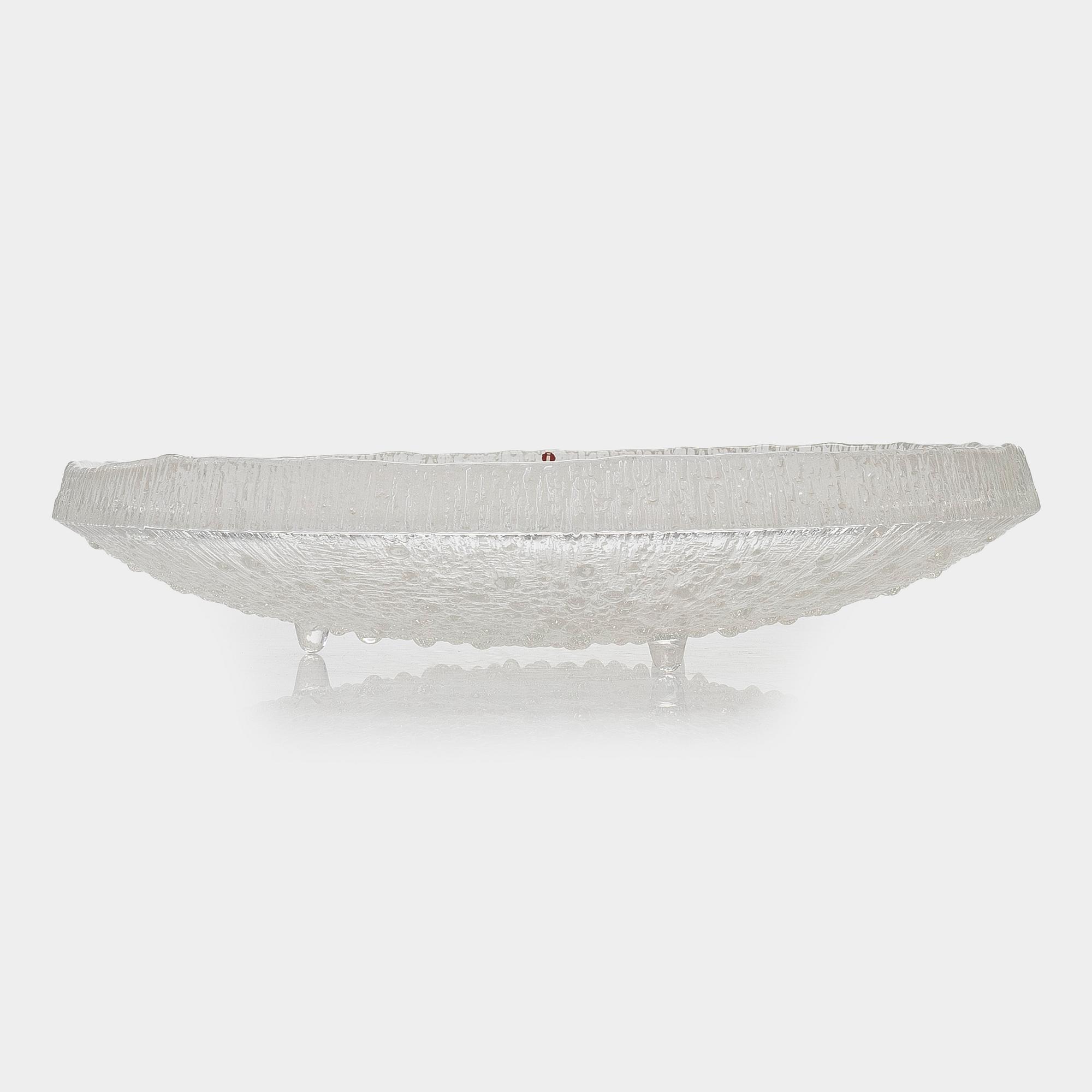 Tapio Wirkkala, tarjoiluvati, ”Ultima Thule”, Iittala. Sarja suunniteltu vuonna 1968.