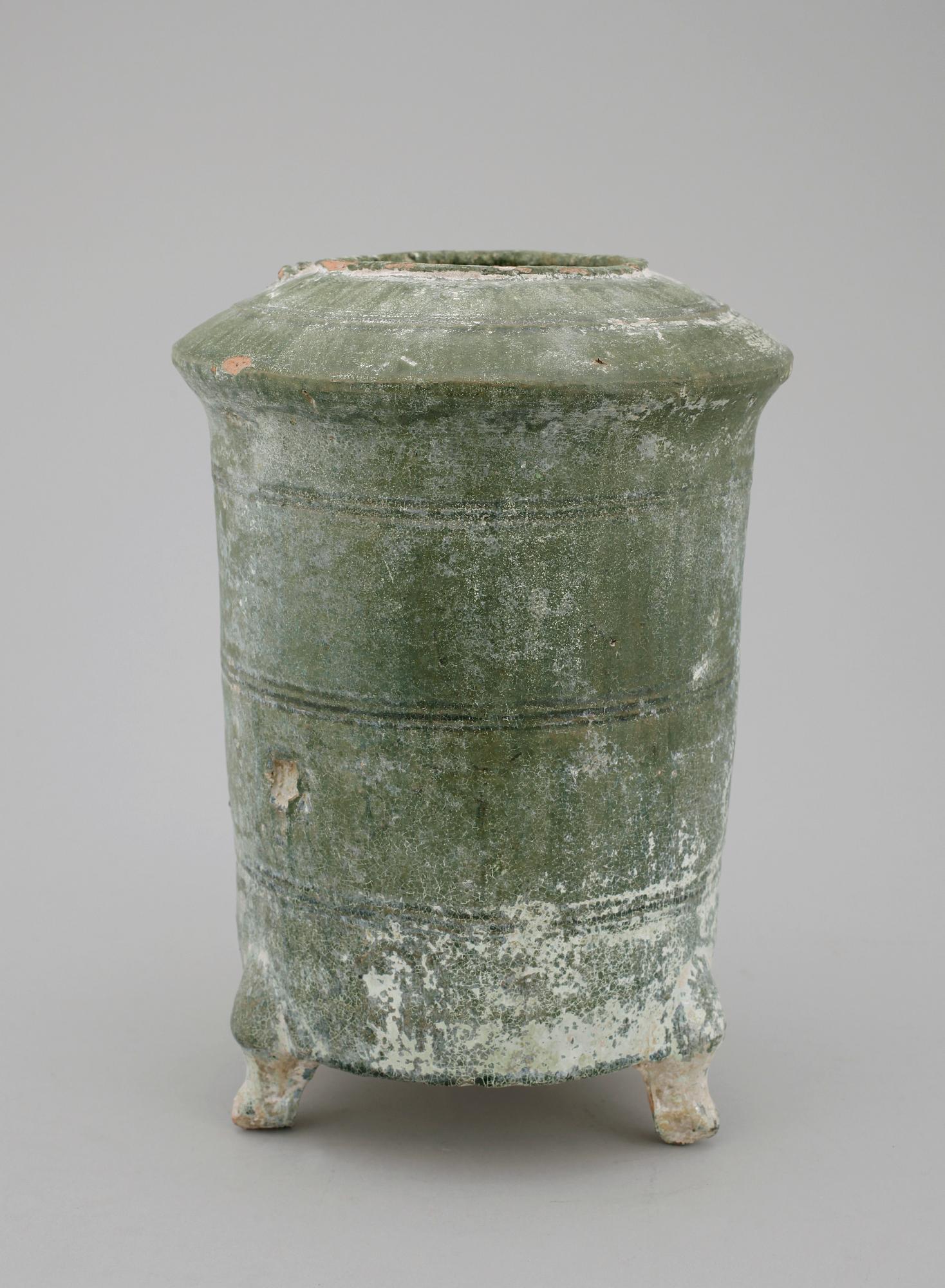 URNA, keramik, Kina. Han dynastin (206 f.Kr.–220 e.Kr).