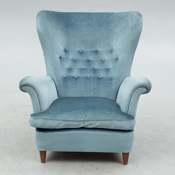 A lounge chair, Swedish Modern, first half of the 20th century.