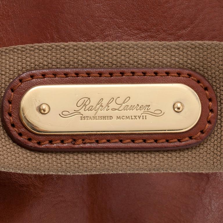 RALPH LAUREN, a brown leather messengerbag.