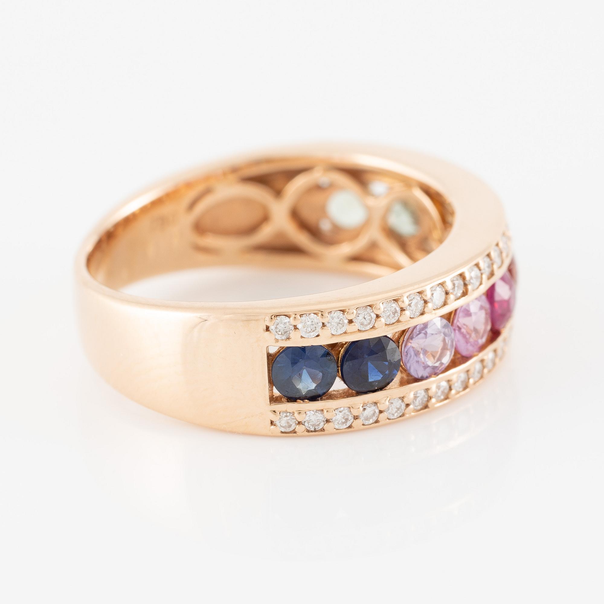 Ring 18K med flerfärgade safirer och briljantslipade diamanter.