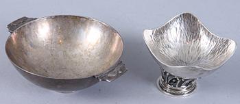 SKÅLAR, två st, silver, 1900-tal. 307 gr.