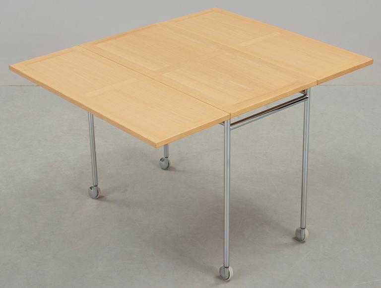 KLAFFBORD, "Berit", Bruno Mathsson för DUX, formgivet 1943.