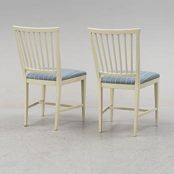 Carl Malmsten, a 'Herrgården' dining table and a set of four 'Vardags' chairs, second half of the 20th Century.