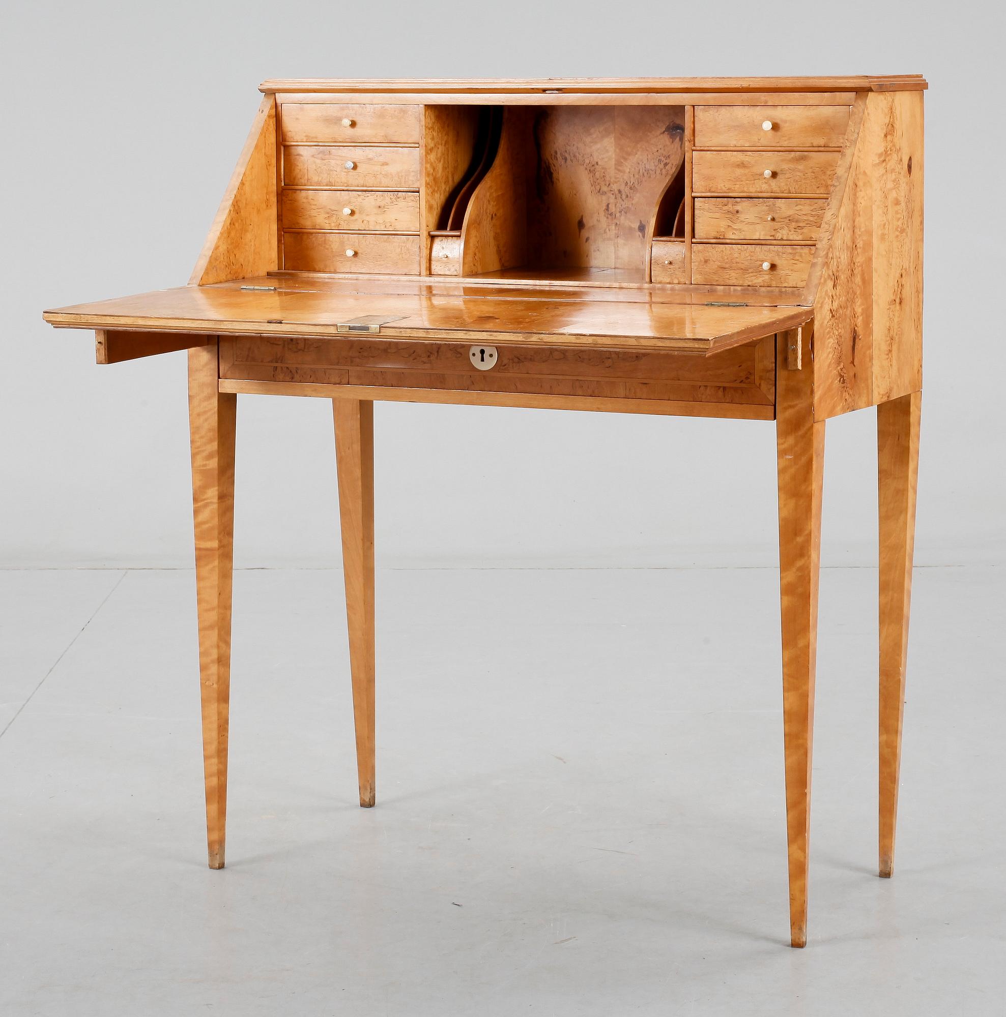 SNEDKLAFFSEKRETÄR, empirestil, sent 1800-tal.