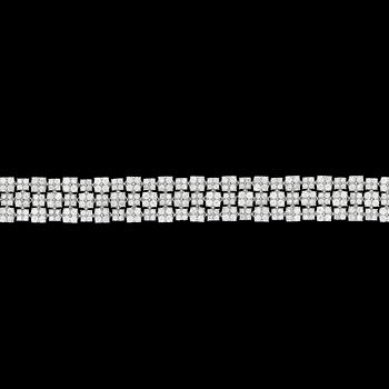 124. ARMBAND, 480 briljantslipade diamanter, tot. 12.86 ct.