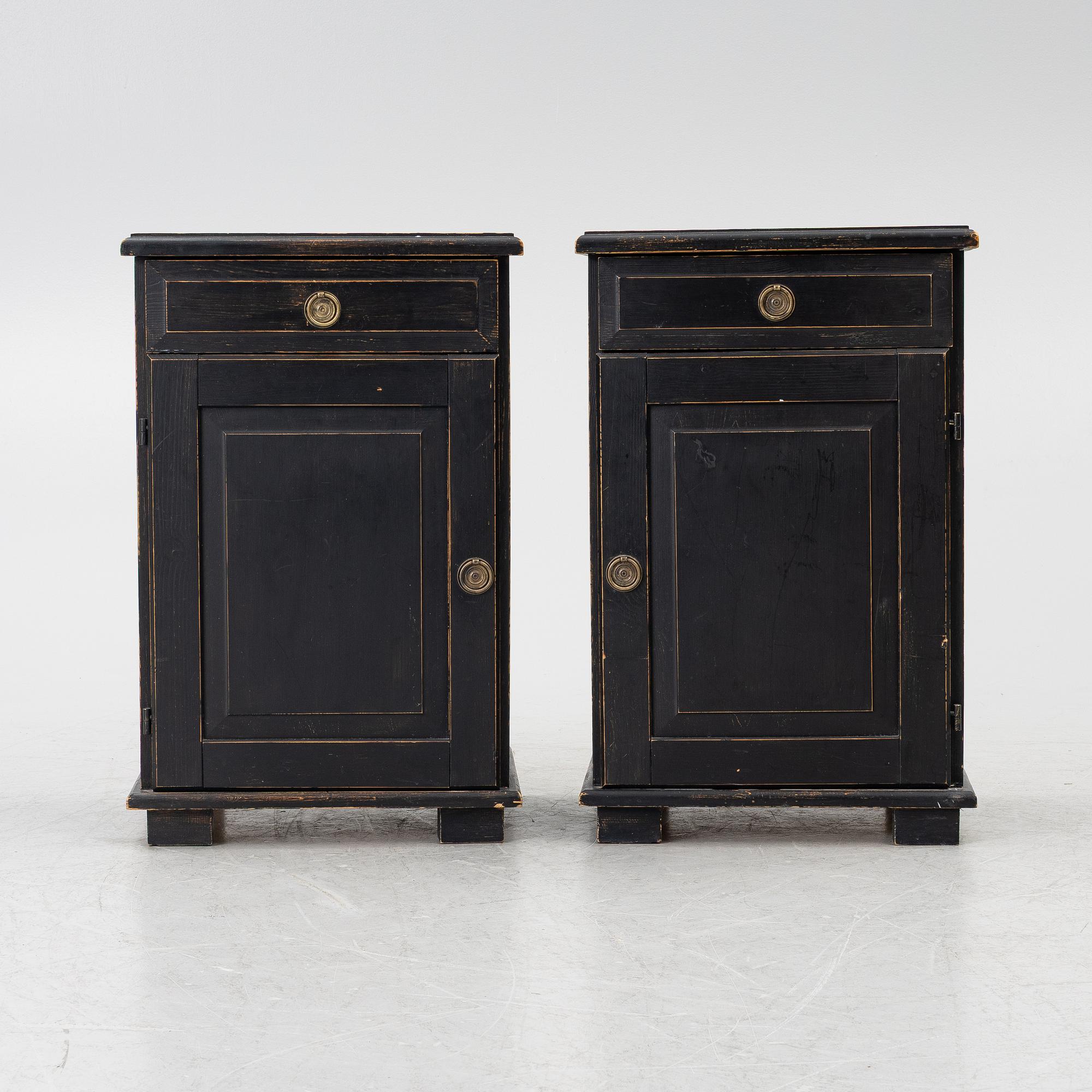 Bed cabinets, a pair, Gustavian style, 20th century.