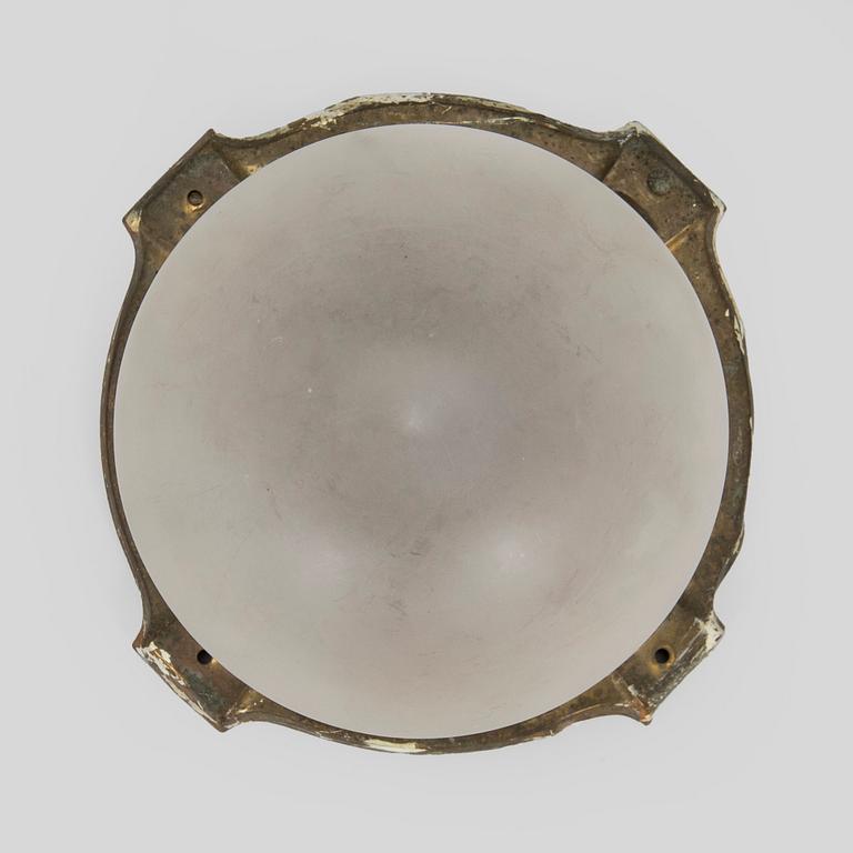 A 1920s ceiling light for Taito.