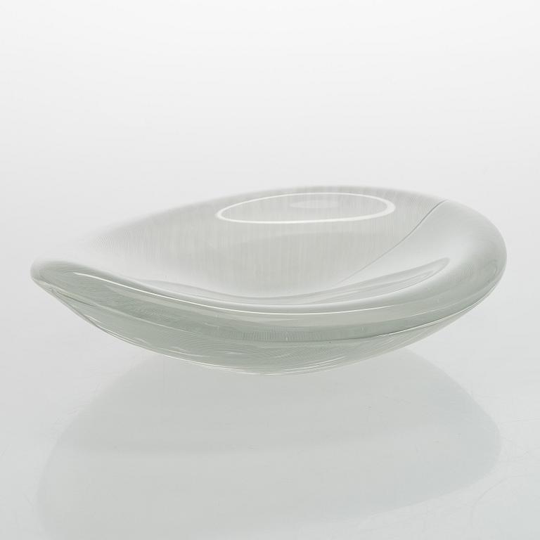 Tapio Wirkkala, A glass bowl "Lehti" (Leaf), signed Tapio Wirkkala Iittala -55.