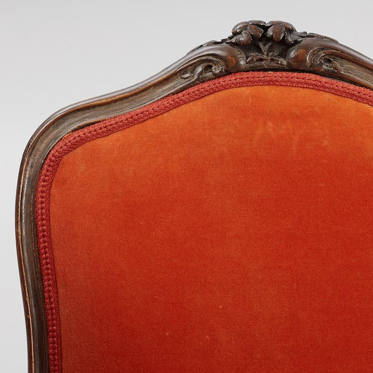 A pair of Louis XV-style chairs, 20th century.