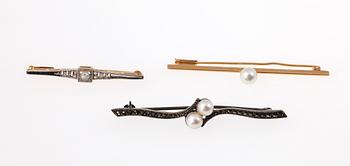 BROSCHER, 3 st, guld, silver, diamant och markasiter.