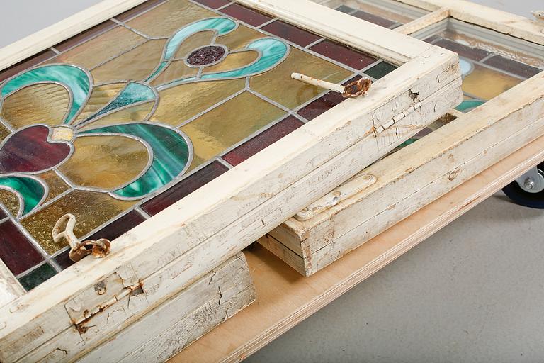 BLYGLASFÖNSTER, 3 st, 1900-talets första hälft.