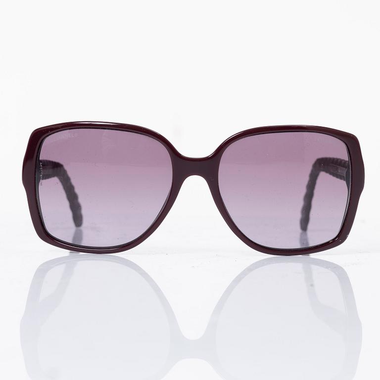 Chanel, Sunglasses.