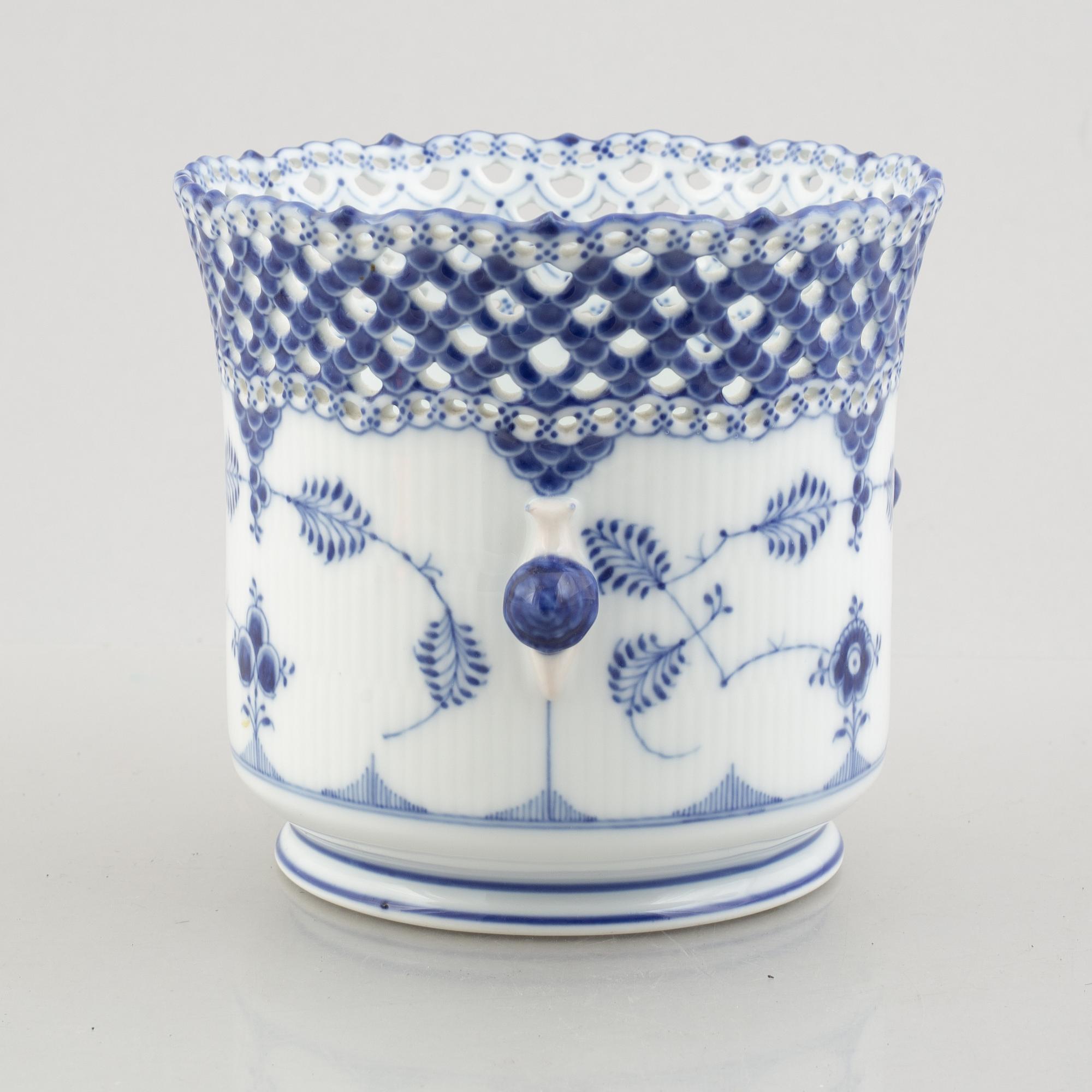 Ytterfoder / kruka, porslin, Royal Copenhagen, "Musselmalet helblond", modell 1047, 1889-1922.