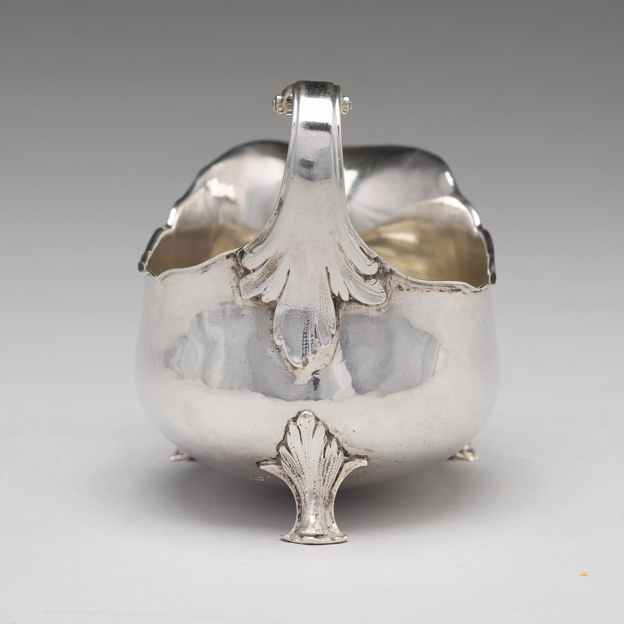 Petter Åkerman, grädd-/såssnäcka, silver, Stockholm 1769. Rokoko.