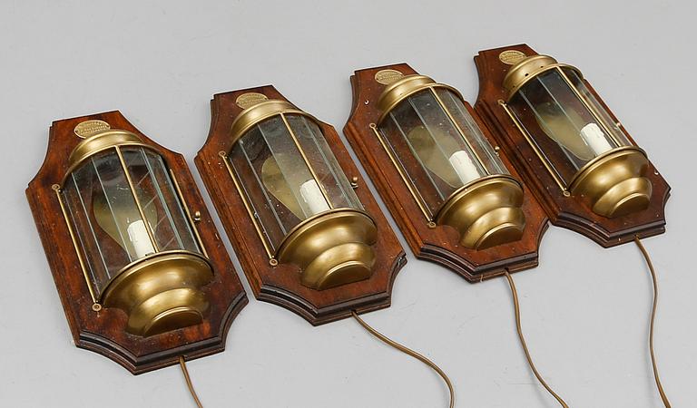VÄGGLAMPOR, 4 st, 1900-talets senare del.