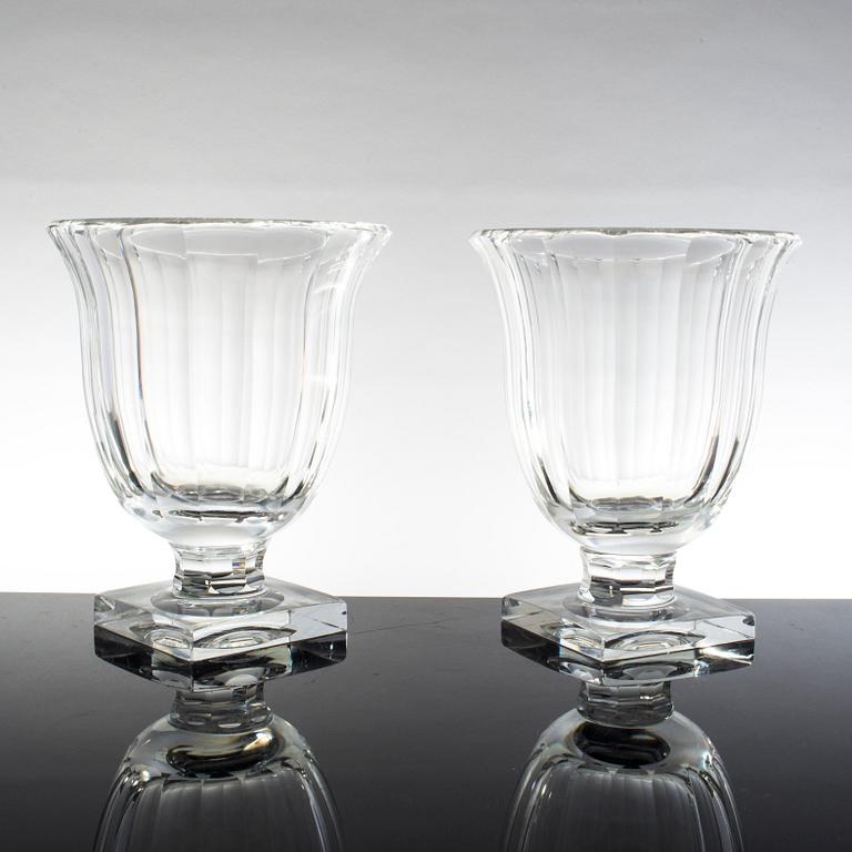 A pair of glass vases possibly by Elis Berg Kosta Boda from the first half of the 20th century.