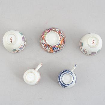 Nine pieces of Chinese porcelain, Qing dynasty, 18th-19th century.
