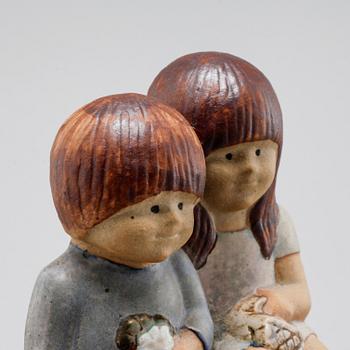 LISA LARSON,