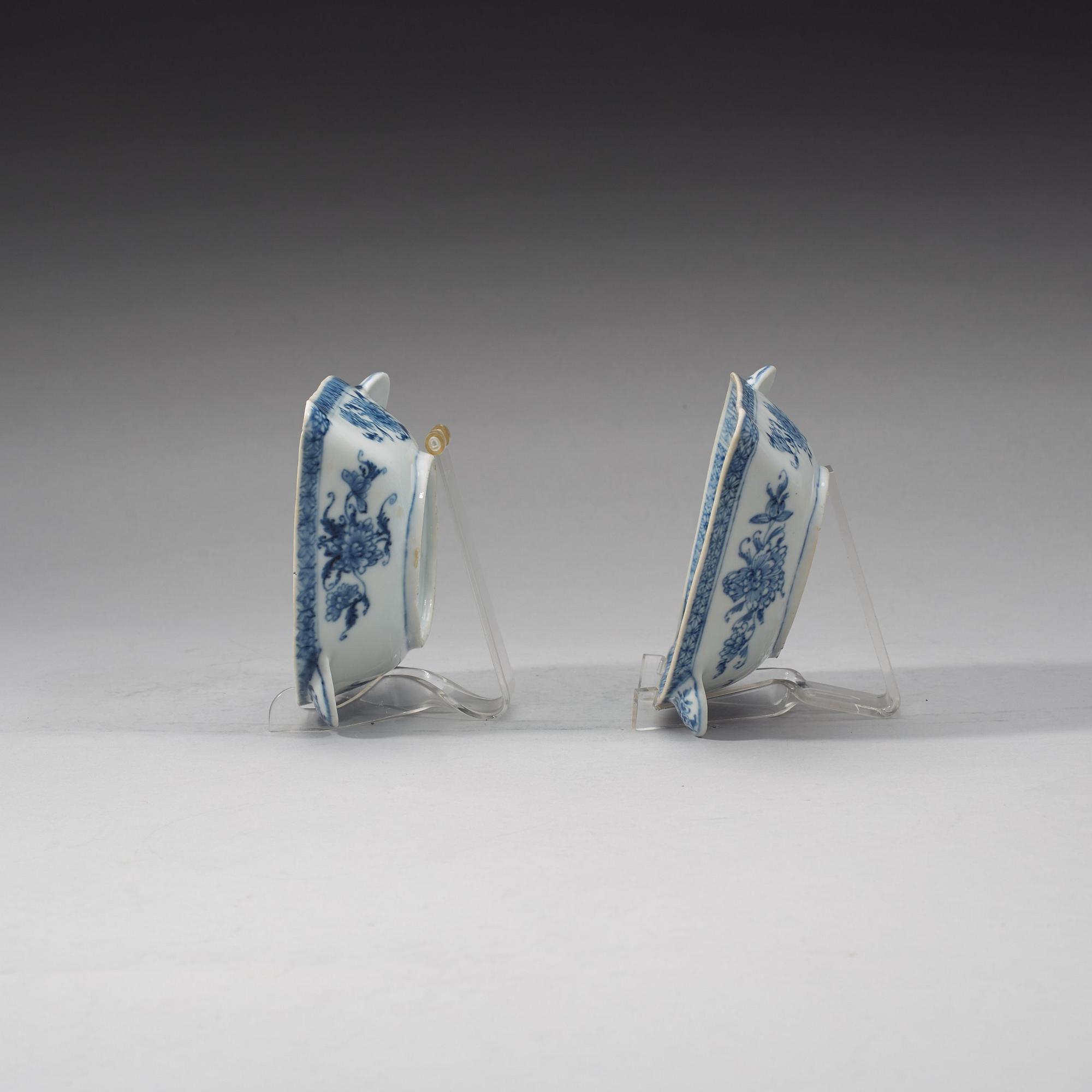 A pair of blue and white sauce boats, Qing dynasty, Yongzheng (1723-35).