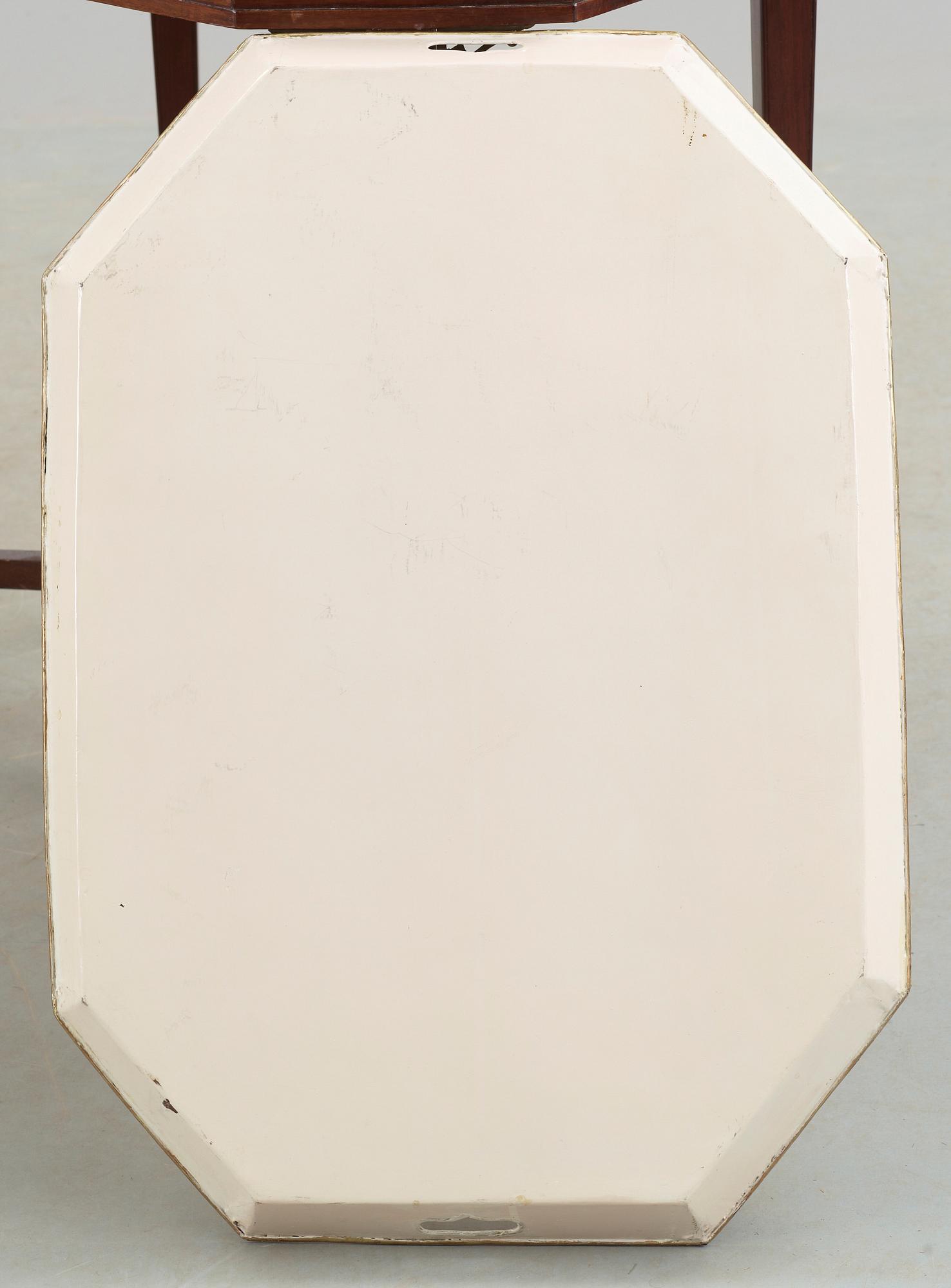 BRICKBORD, sengustavianskt omkring 1800.