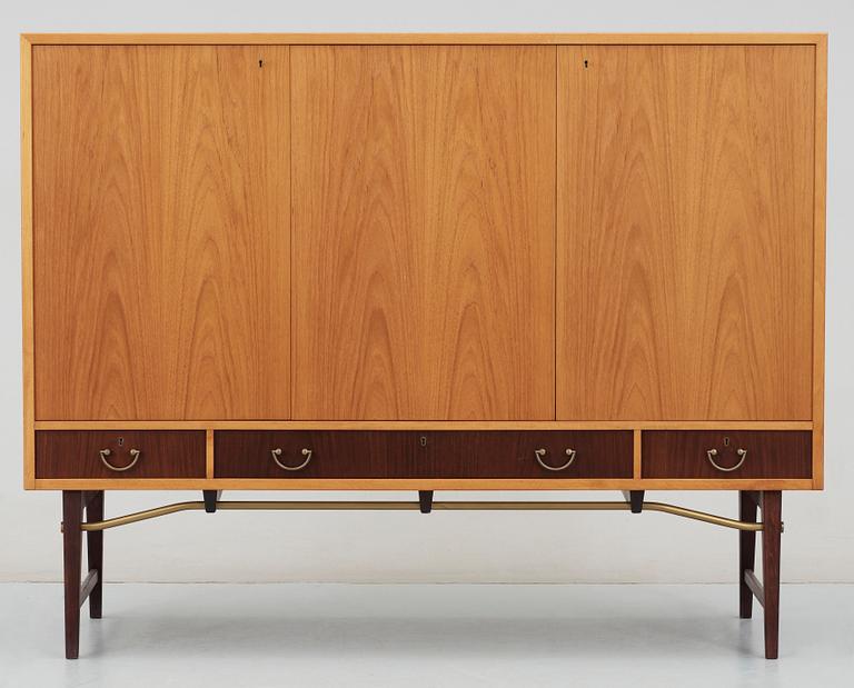 SIDEBOARD, Oscar Edv. Ekelunds Snickerifabrik, Virserum, 1950/60-tal.