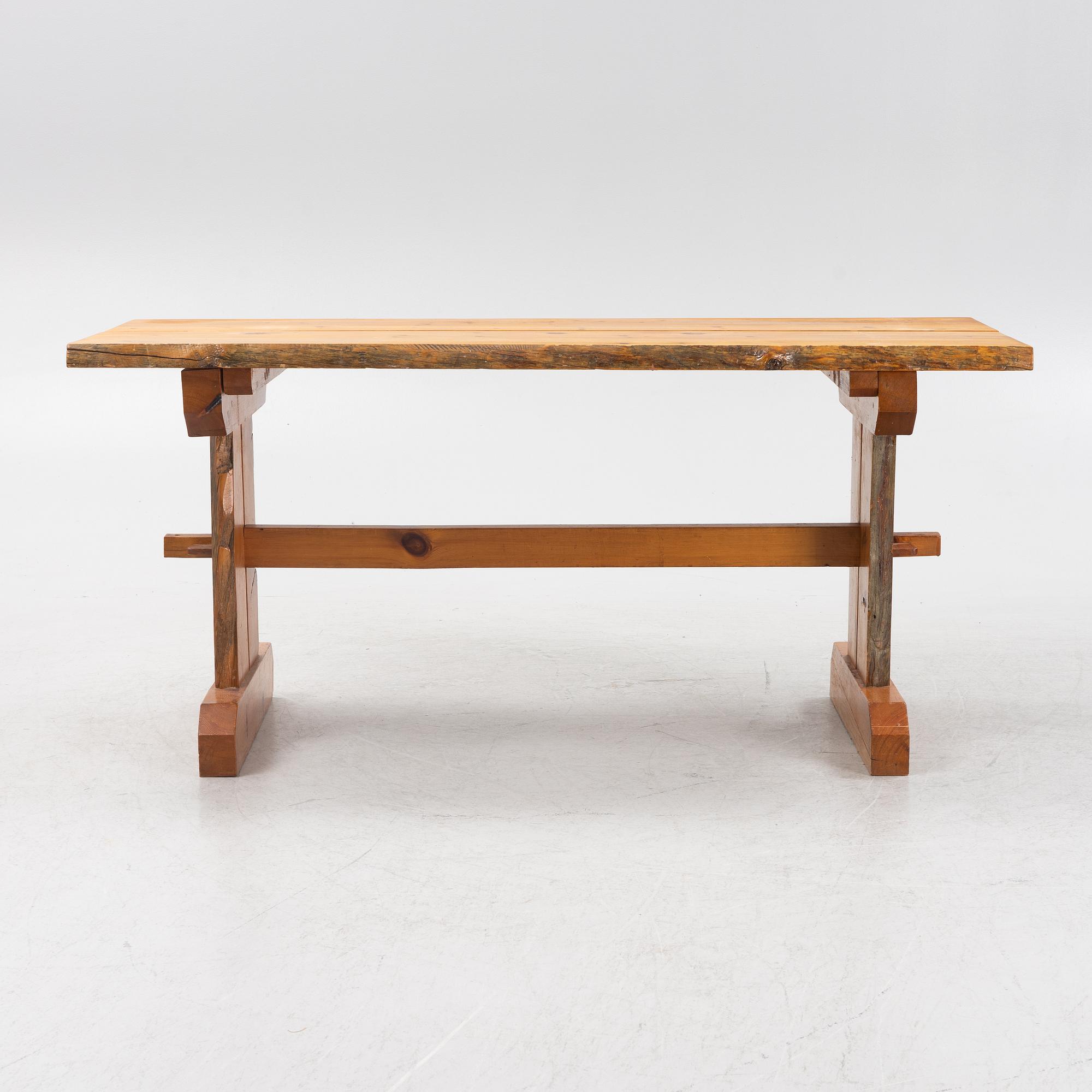 A 3-piece dining group, second half of the 20th Century.