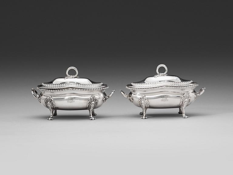 A pair of English 18th century silver sauce-tureens, marks of Sebastian & James Crespell, London 1772.