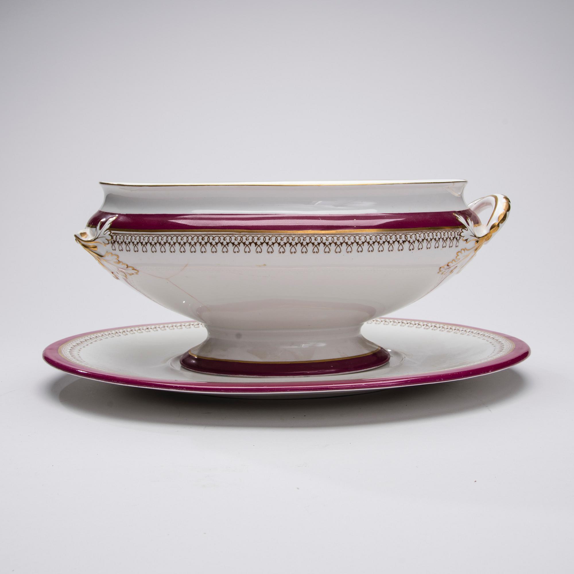 SERVIS, 34 delar, porslin, England, 1870-tal.