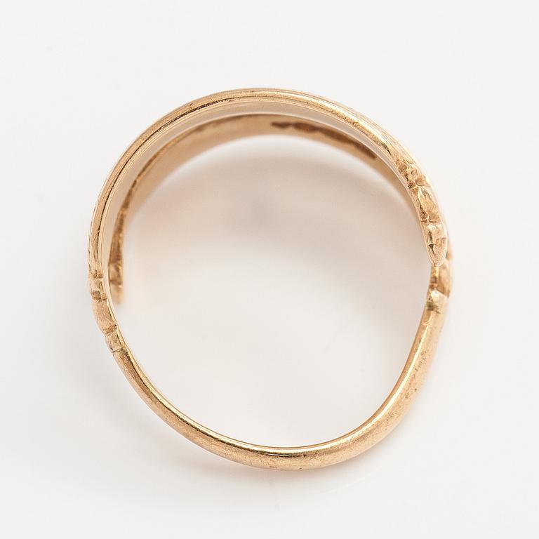 Kalevala Koru, ring, "Uskelan sormus", 14K gold, 1998.