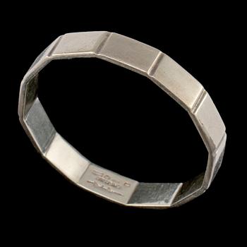 ARMRING, sterlingsilver, Jan Lundgren, Janse Silversmide, Stockholm, 1970. Vikt 54 g.