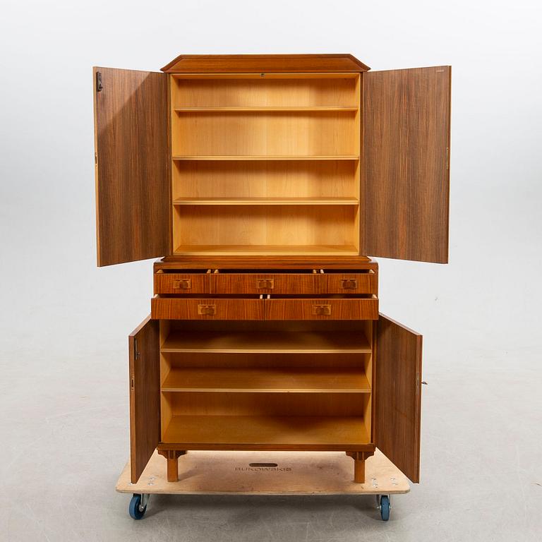 Carl Malmsten, Skåp "Mittens rike" 1900-talets andra hälft.